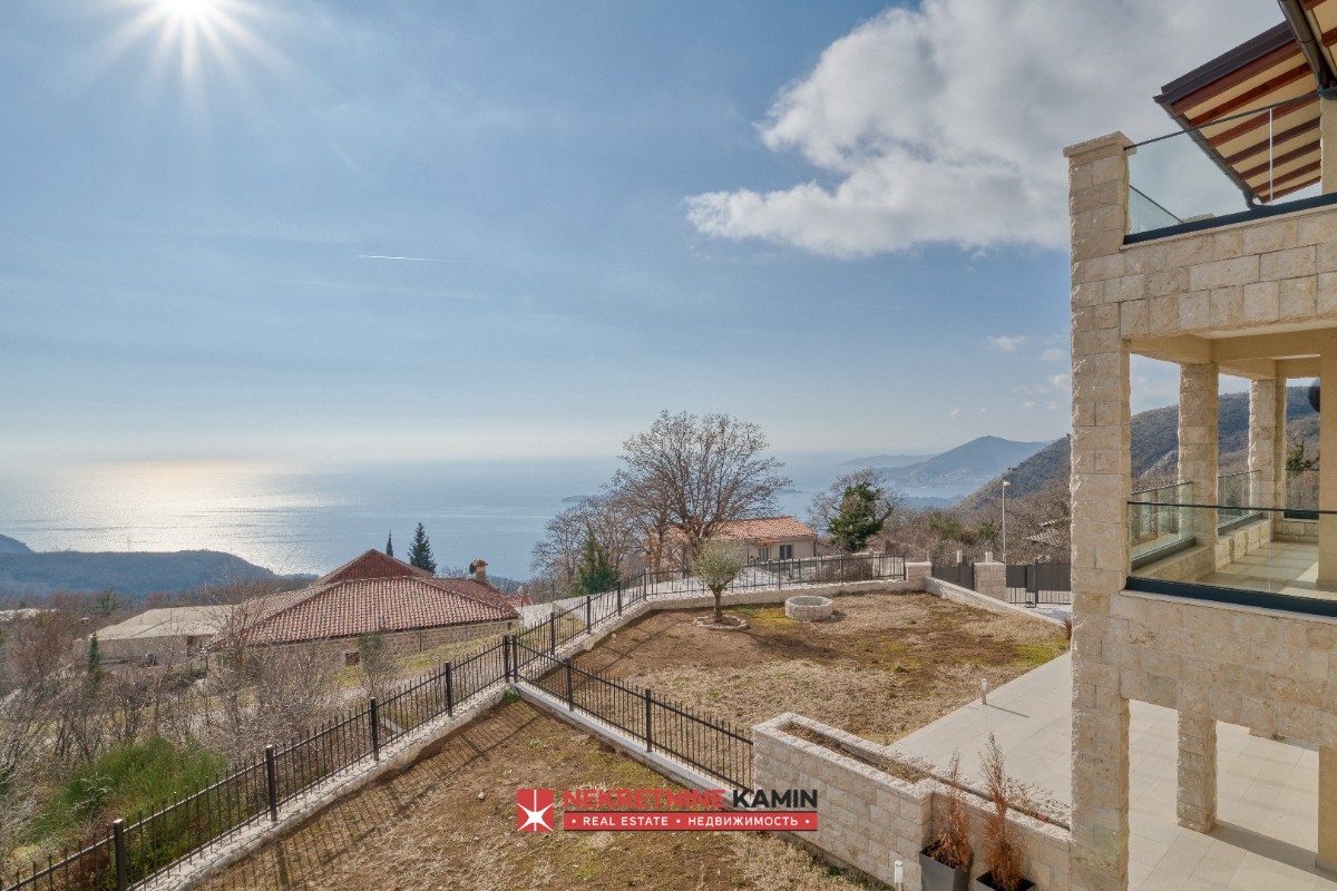 Villa with Private Pool and Panoramic Views, Kuljače Village, Budva Riviera